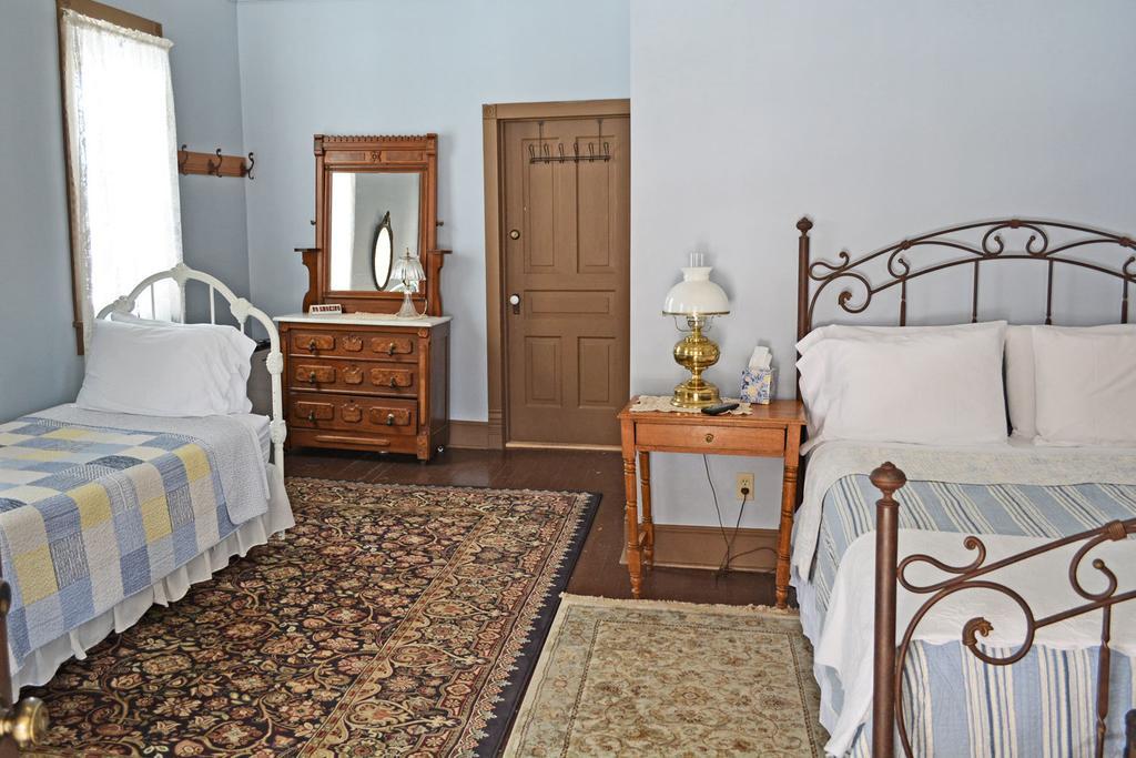 Backwoods Bed And Bath Hotel McGregor Kültér fotó