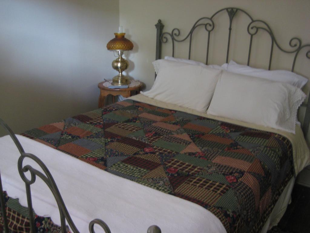 Backwoods Bed And Bath Hotel McGregor Kültér fotó